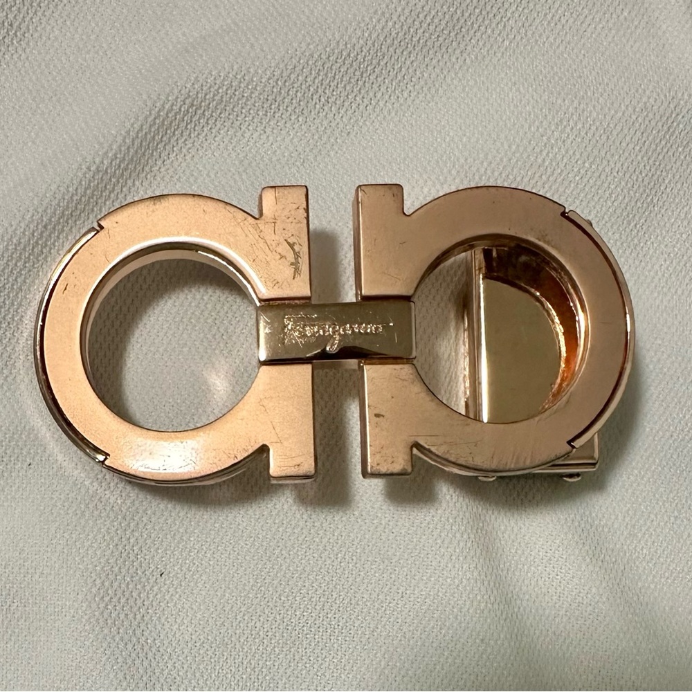 Salvatore Ferragamo Gold-Tone Belt Buckle